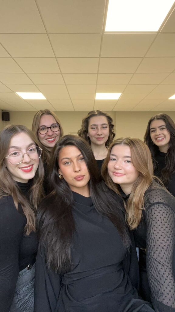 Les membres de mon équipe Gen&Co: Julie, Zoé, Léana, Lya, Romane et moi.